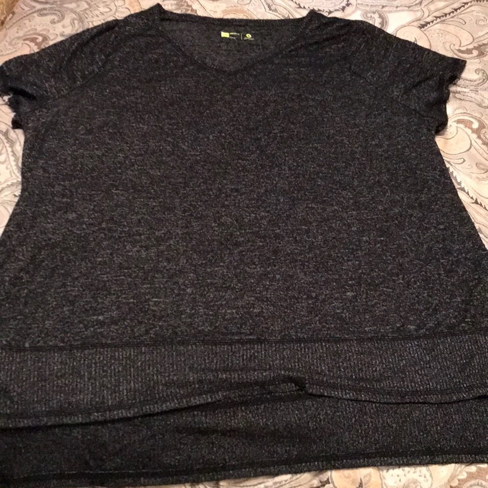 Short sleeve shirt